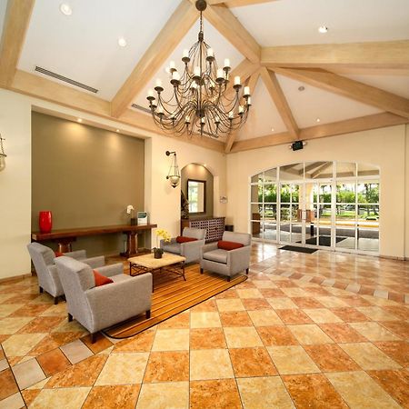 Quality Hotel Real Aeropuerto San Salvador Сан-Луис Экстерьер фото