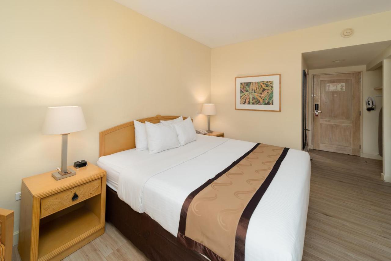 Quality Hotel Real Aeropuerto San Salvador Сан-Луис Экстерьер фото
