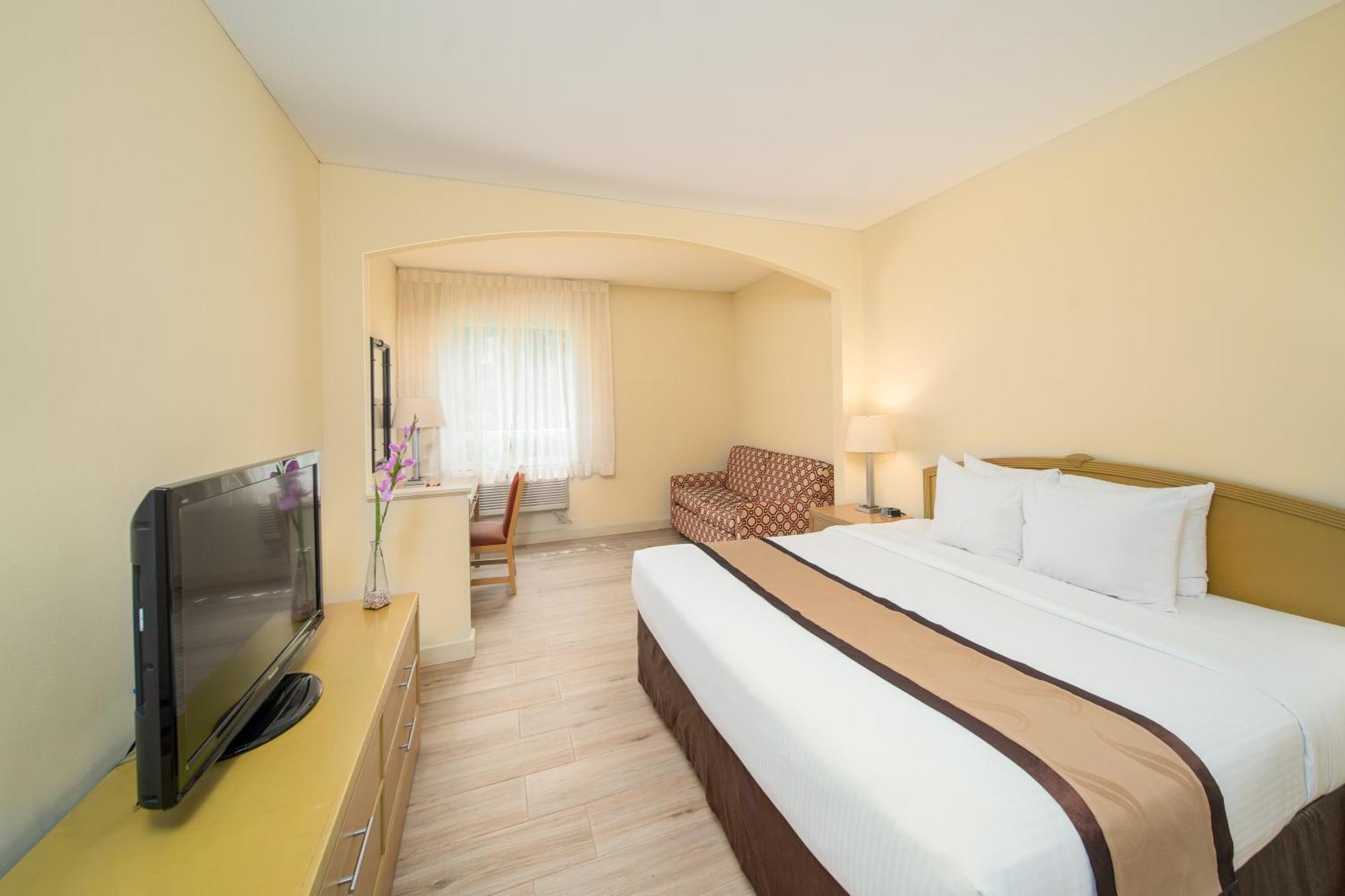 Quality Hotel Real Aeropuerto San Salvador Сан-Луис Экстерьер фото